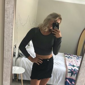 Grey long sleeved crop top